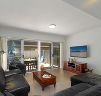 Seachange Townhouse 4 - Redcliffe Tourism