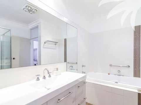 Seahaven At Smiths Lake - Redcliffe Tourism 0