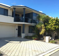 Seahaven by Rockingham Apartments - Redcliffe Tourism