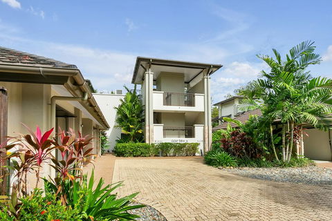 Seascape Holidays At Sea Temple - Redcliffe Tourism 1