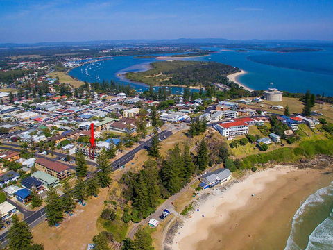Seaspray 3 - Straight Across The Road From Main Beach Yamba - Redcliffe Tourism 1