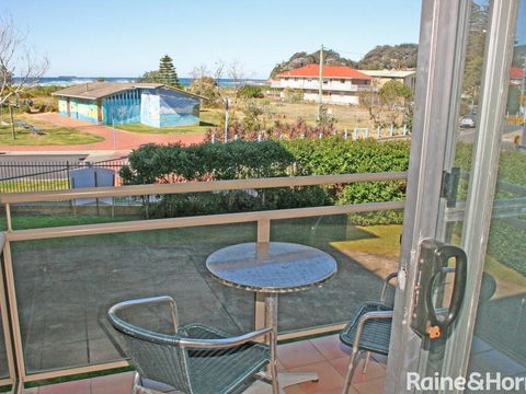 Seaview #2 - 2/171 Avoca Drive - Redcliffe Tourism 0