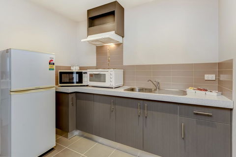 Seymours On Lydiard - Redcliffe Tourism 3