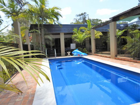 Shady Grove B&B - Redcliffe Tourism 2