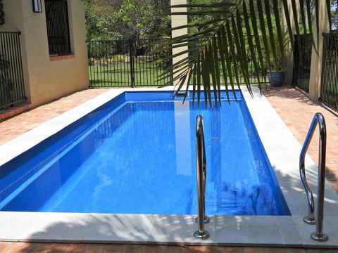 Shady Grove B&B - Redcliffe Tourism 3