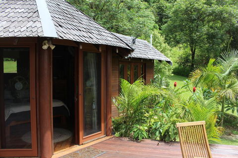 Silk Pavilions Glamping - Redcliffe Tourism 0