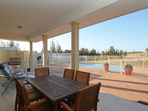 Silver Springs 6br Luxury Homestead With Wifi, Pool. Fireplace, Views, Olives And Space - Redcliffe Tourism 1