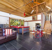 Silvermere Guesthouse - Redcliffe Tourism