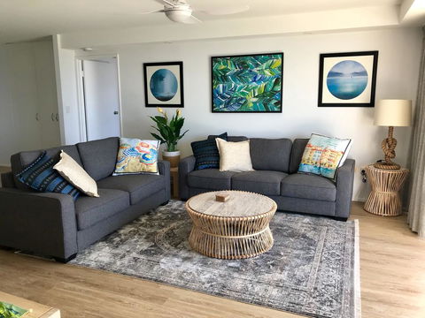 Solnamara Beachfront Apartments - Redcliffe Tourism 3