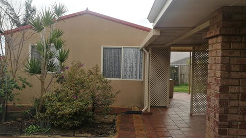 South Lake One Bedroom Villa - Redcliffe Tourism 2