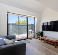 Spacious 2 Bedroom Inner City Townhouse with Private Rooftop - Redcliffe Tourism