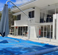 Spacious 2 bedroom unit private bath kitchen RV parking on 5 acres 10 min to Fraser Island barge - Redcliffe Tourism