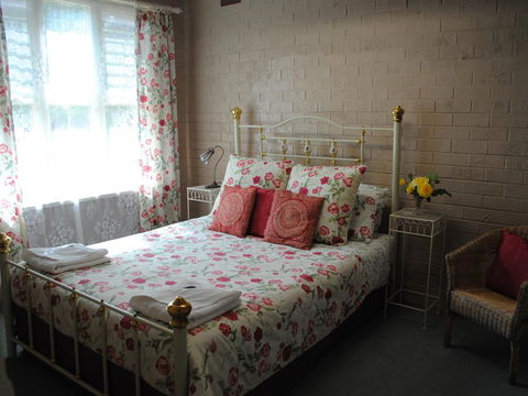 Springhurst Butter Factory - Redcliffe Tourism 1