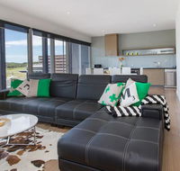 ST ANDREWS BEACH APARTMENT 4.01 - Redcliffe Tourism