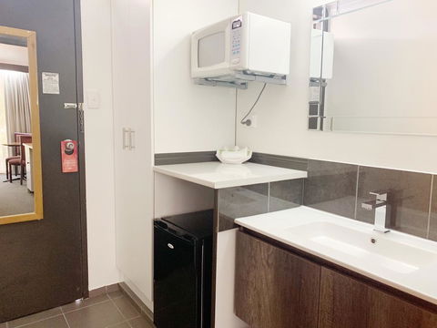 Statesman Motor Inn - Redcliffe Tourism 2