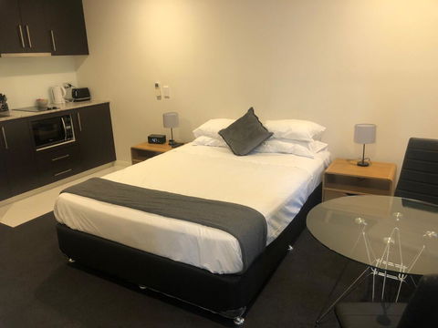 Station House Hotel - Redcliffe Tourism 0