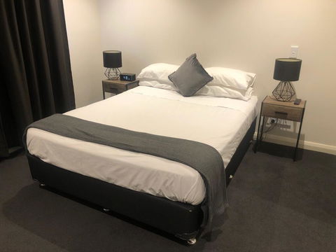 Station House Hotel - Redcliffe Tourism 2