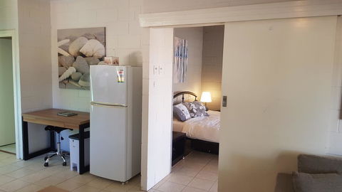 Stay Awhile In Port Pirie - Min Stay 4 Nights - Redcliffe Tourism 3