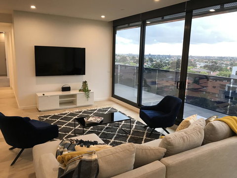 StayCentral Essendon Escape Sub-penthouse - Redcliffe Tourism 0