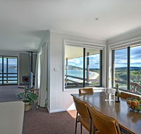 Stones Throw - Redcliffe Tourism