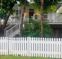 Stranded in Oz Stay in Relaxing Environment FREE WIFI NETFLIX POOL AIR CON - Redcliffe Tourism