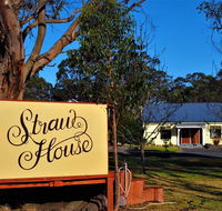 Straw House B and B - Redcliffe Tourism