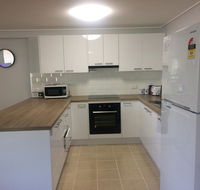 Stretton Lane - Redcliffe Tourism