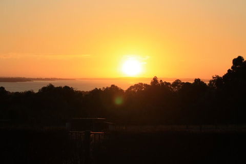 Studio 165 Hidden Gem On 50 Acres With Bay Views - Redcliffe Tourism 1