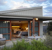 Studio 367 - Redcliffe Tourism