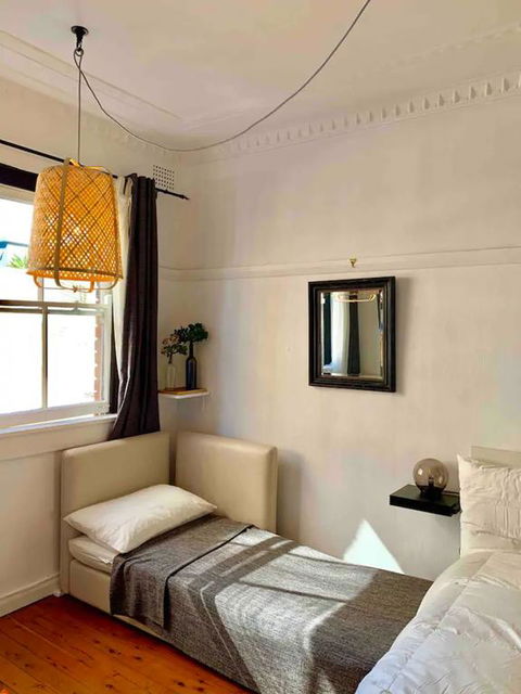 Studio Flat With Shared Rooftop Terrace - Redcliffe Tourism 3