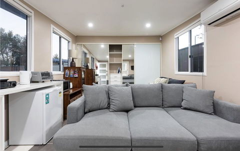 Studio Vues - Redcliffe Tourism 1