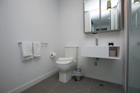 Stunning 2 Bdrms APT@Parkville Free Carpark+wifi - Redcliffe Tourism 2