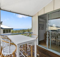 Stunning Beach Front Villa At Castaway Cove - Redcliffe Tourism