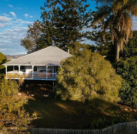 Stunning Queenslander - Redcliffe Tourism 0