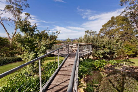 Summer House - Redcliffe Tourism 3