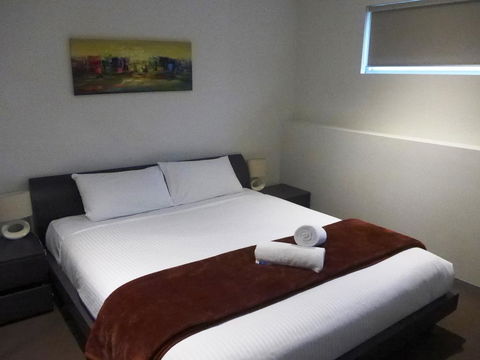Summer Inn Holiday Apartments - Redcliffe Tourism 2