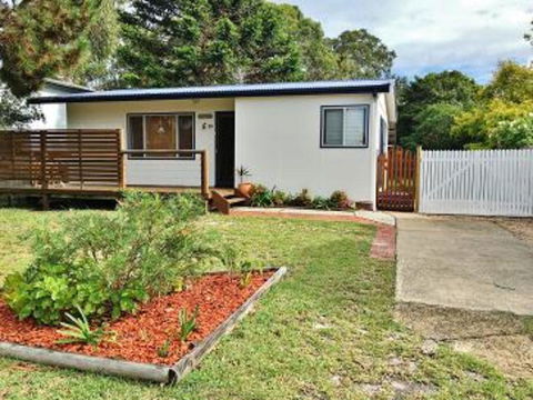 Summer Retreat @ Callala Beach - Redcliffe Tourism 0