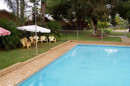 Sun River Resort Motel - Redcliffe Tourism 1