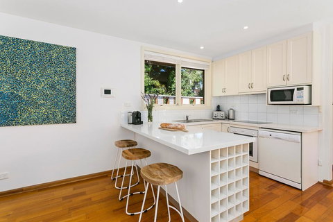 Sun Valley - Boutique Portsea Accommodation - Redcliffe Tourism 3