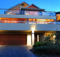 Sundecks - Redcliffe Tourism