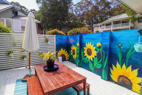 Sunflower Villa In Raffertys Resort - Redcliffe Tourism 0