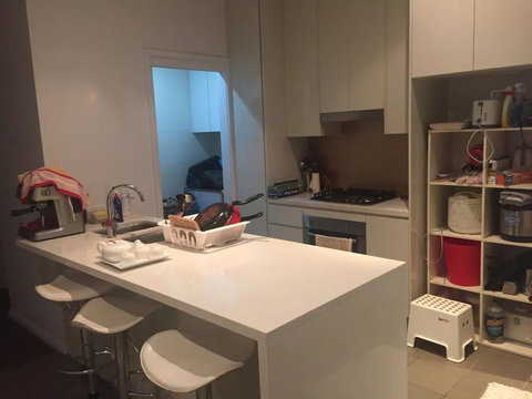 Sunny 3 Bedroom Apartment In Turrella - Redcliffe Tourism 1