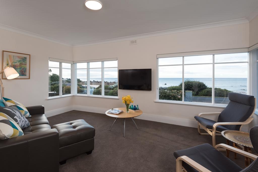  Redcliffe Tourism
