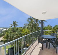 Sunshine Cove across the road from the beach - Redcliffe Tourism