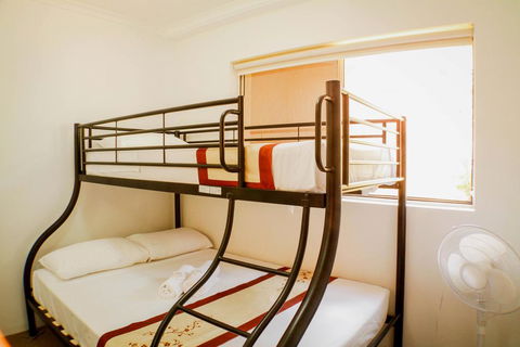 Surfers Riverside - Redcliffe Tourism 3