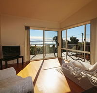 Surfside - Redcliffe Tourism