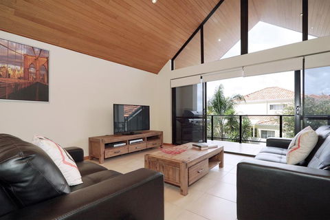 Swanriver Applecross Shortstays - Redcliffe Tourism 2