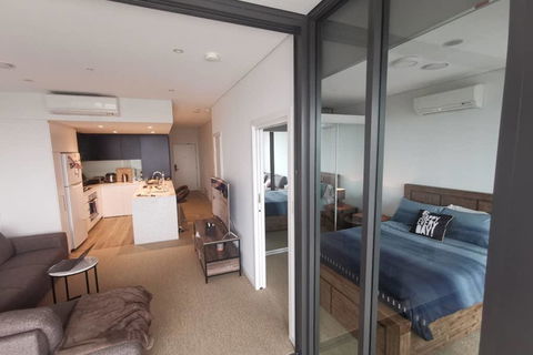Sydney Olympic Park Luxury Apartment - Redcliffe Tourism 0