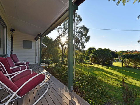 Tabitha Hill Cottage - Redcliffe Tourism 2