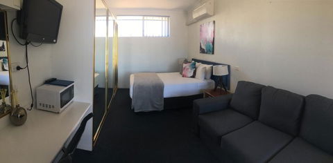 Tall Timbers Motel - Redcliffe Tourism 1
